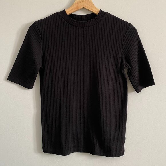 OAK + FORT Tops - OAK + FORT Black waffle textured stretchy t-shirt with short mock neck NWT